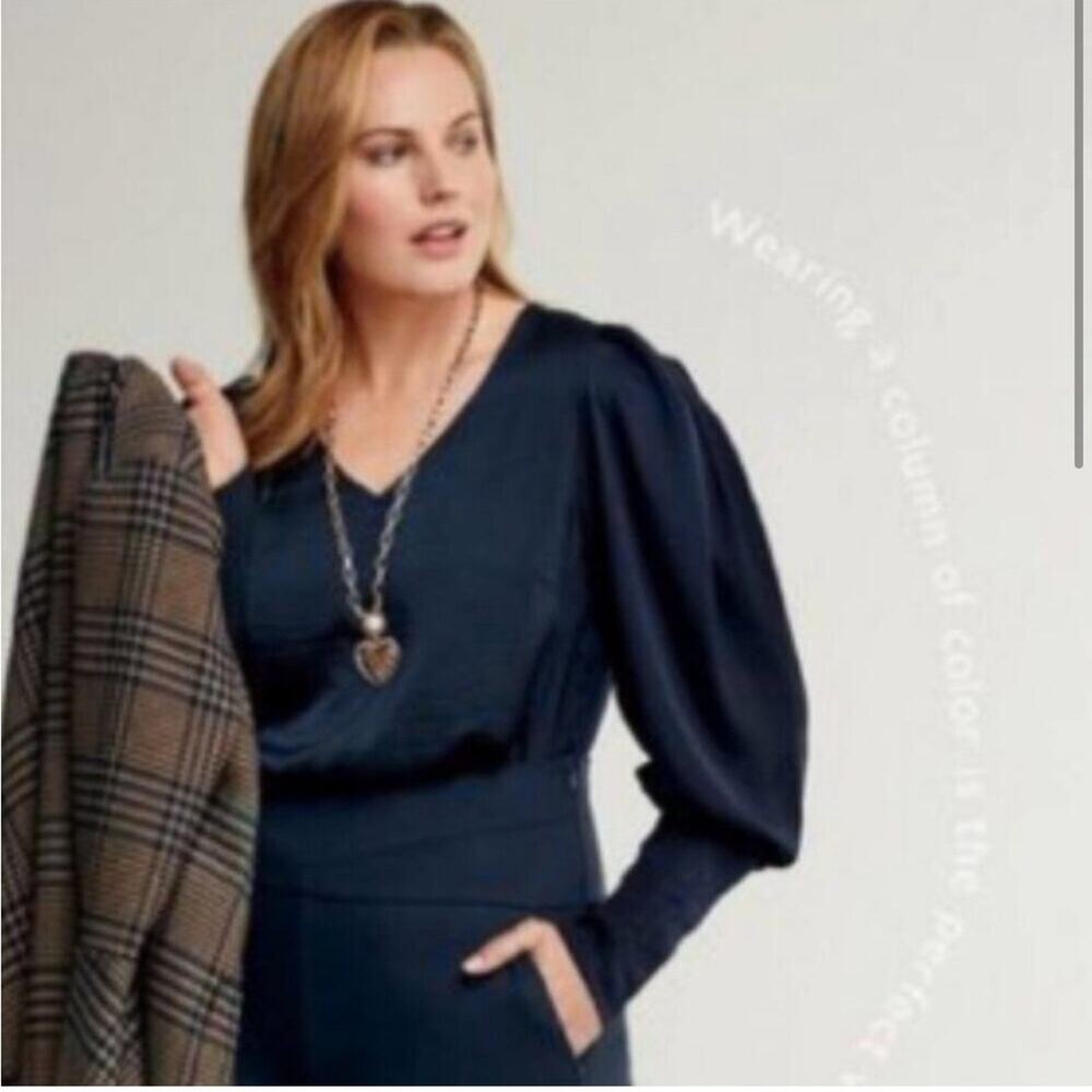Cabi Timeless Blouse navy pleated shoulder top size Extra Small XS #3959‎